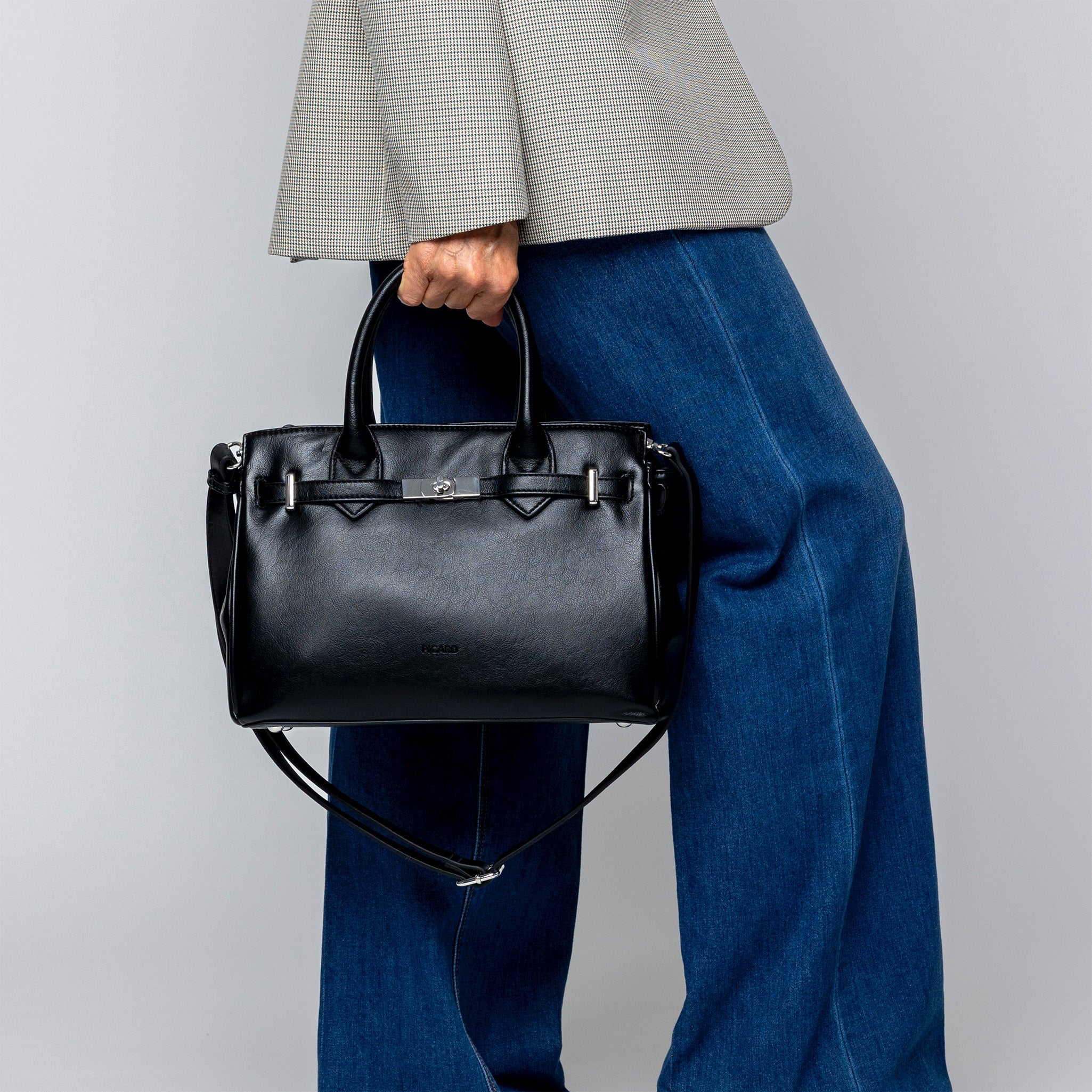 Shopper New York 9679