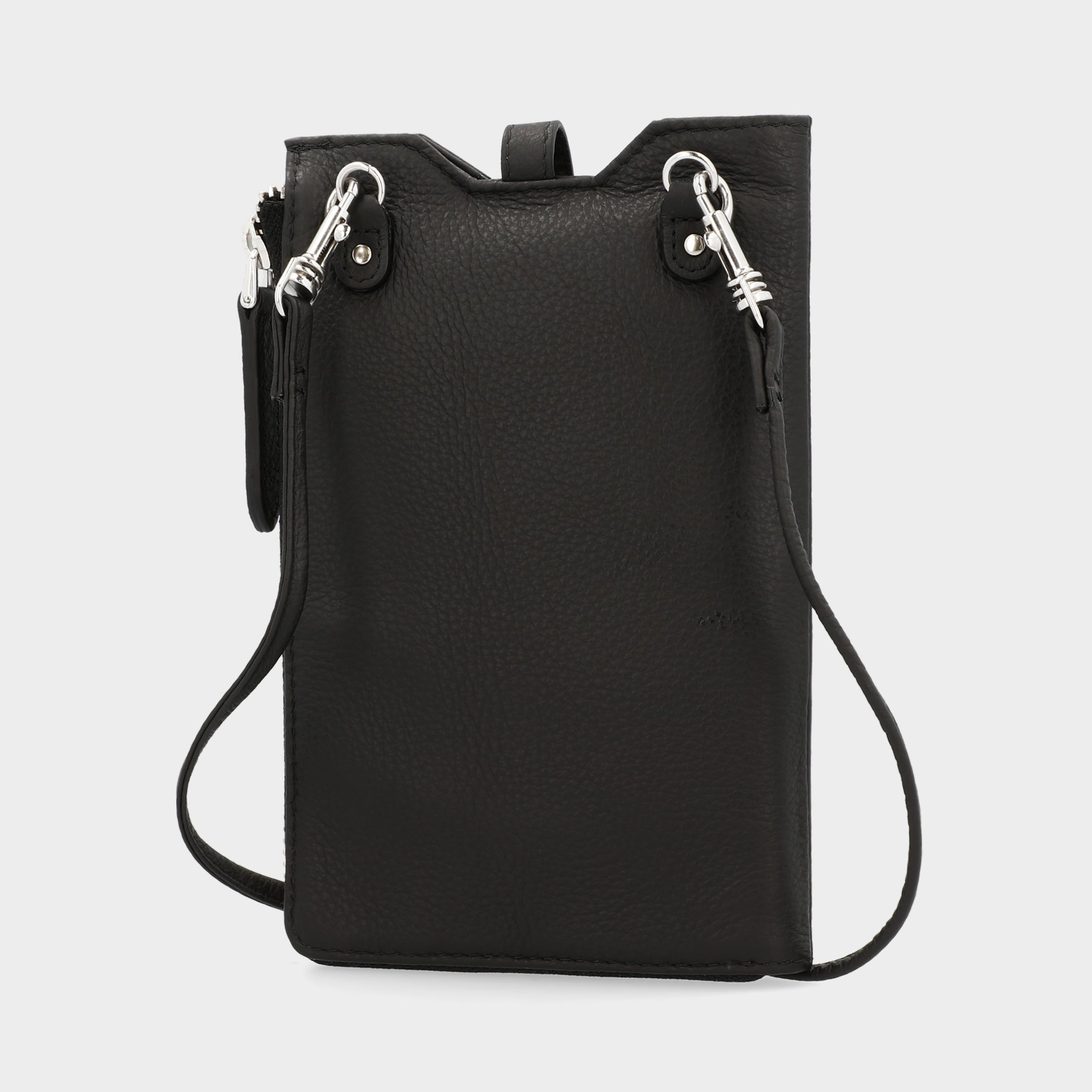 Handytasche R152 aus einem hochwertig verarbeiteten und strapazierfähigen Echtleder in Rückansicht.