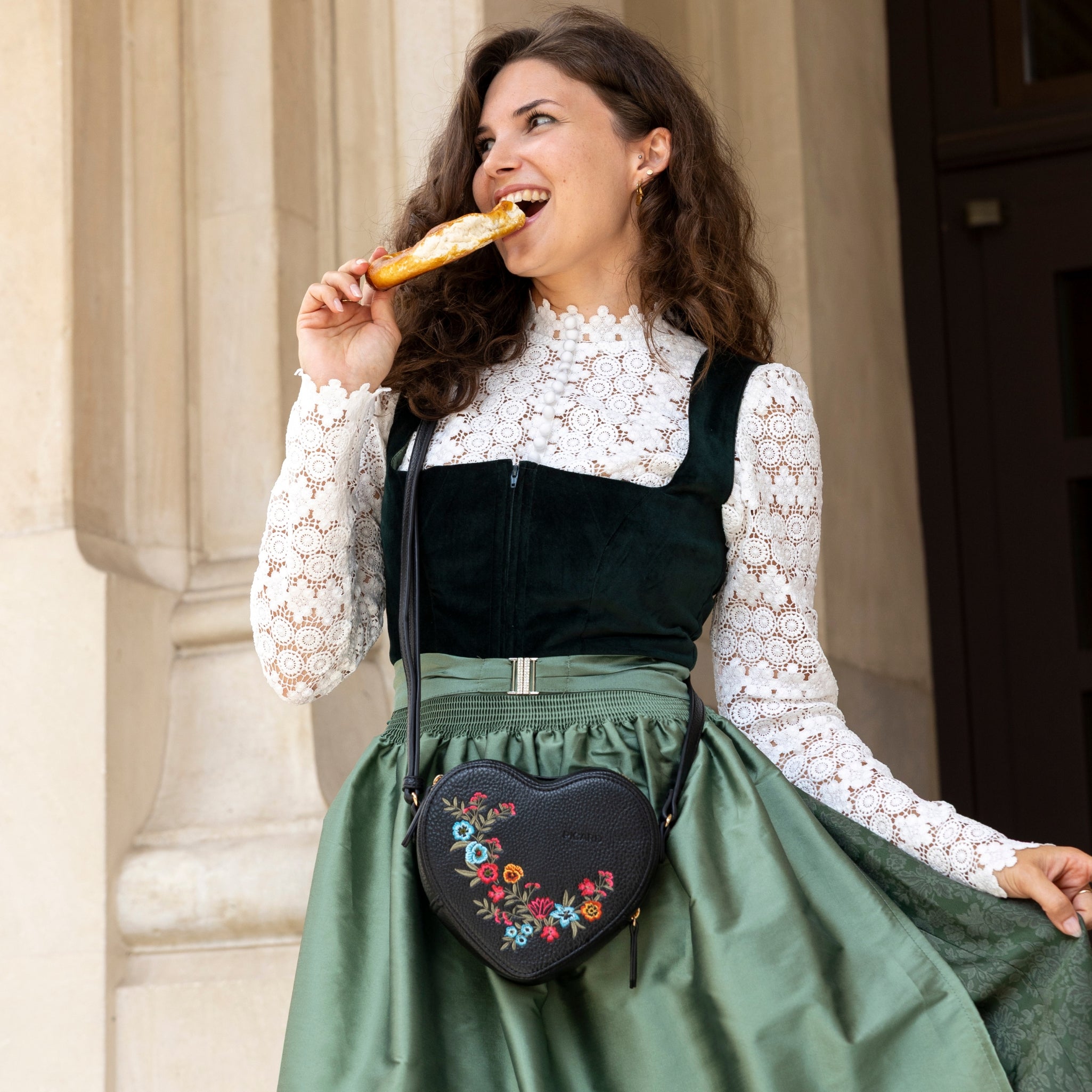 Shoulder Bag Wiesn 3321