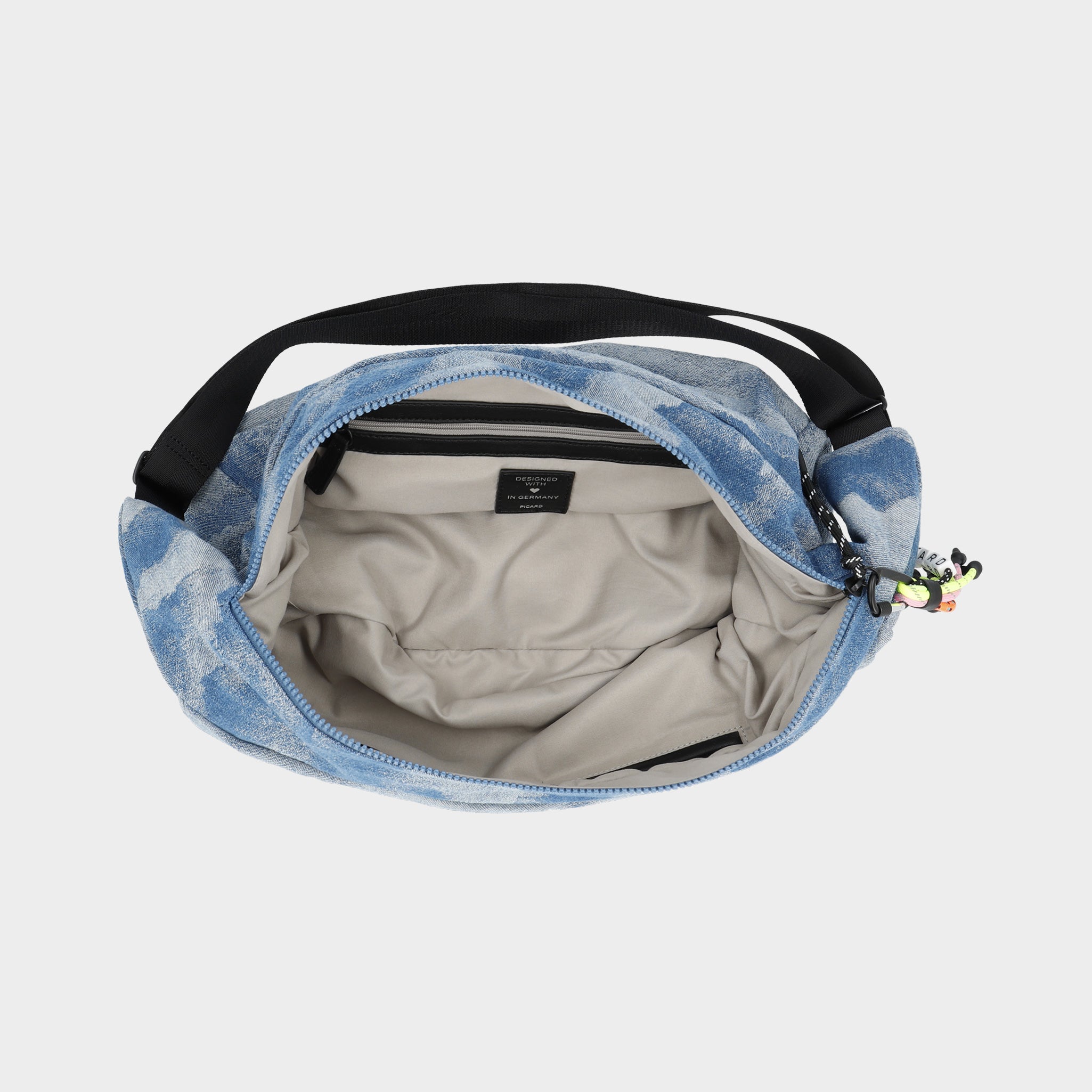 Schultertasche 3302 aus einem groben und hochwertigen Polyester in Innenansicht.