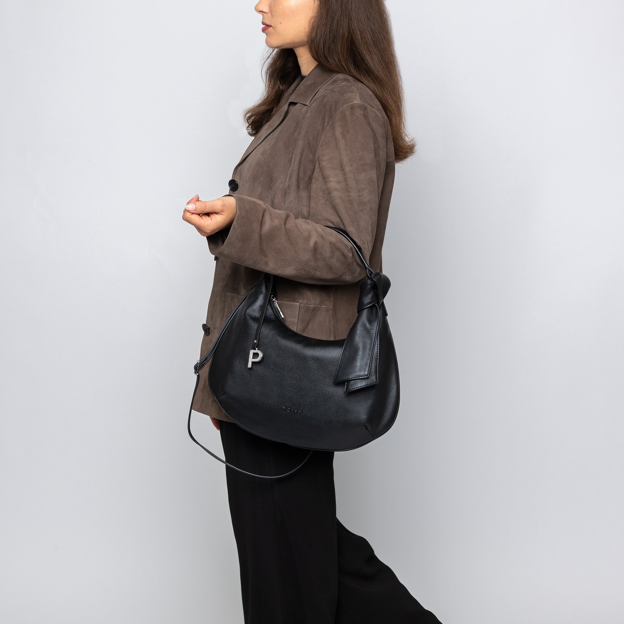 Schultertasche Embrace 7311