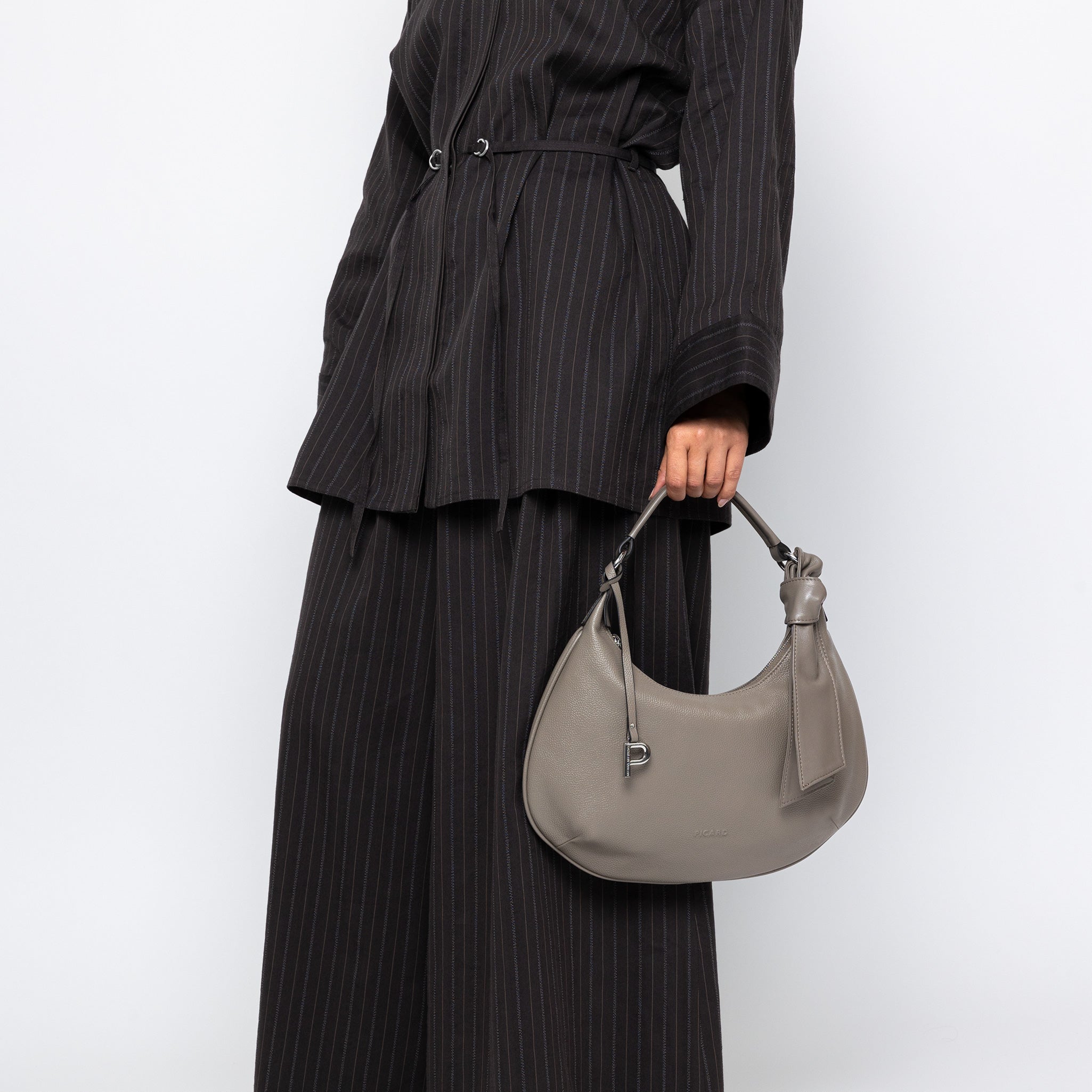 Shoulder Bag Embrace 7311